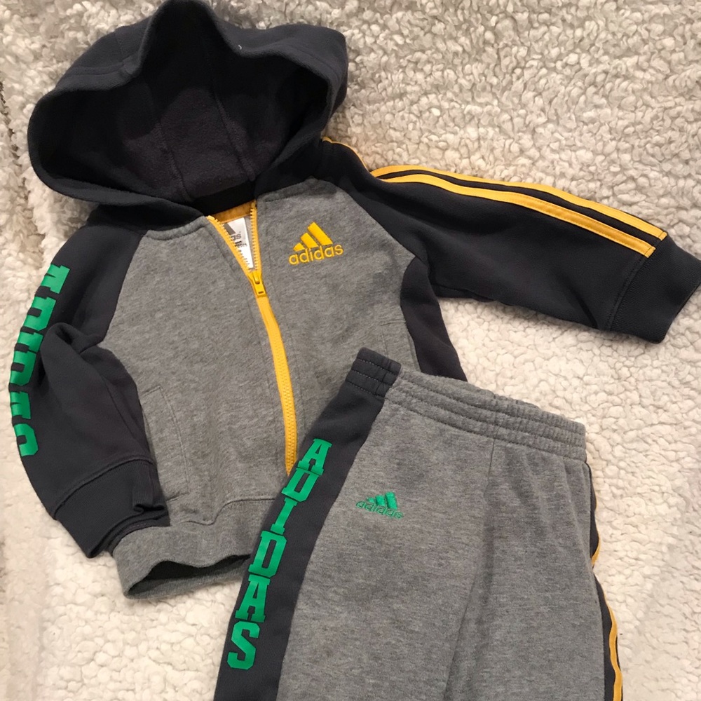 Adidas Sweatsuit